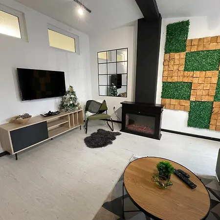 Ceca Apartman
